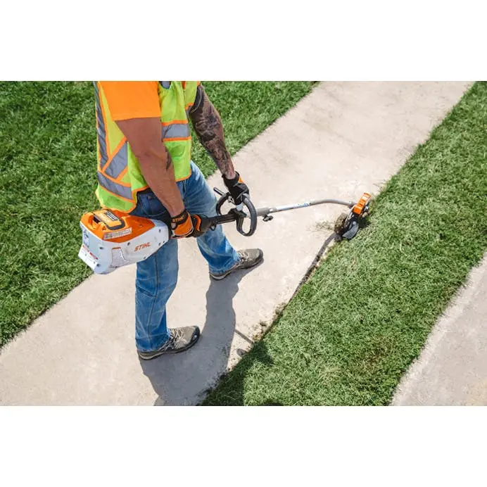 Stihl® Kma 135 R 1